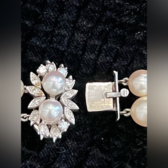 Double Strand Pearl Necklace - Picture 5 of 6